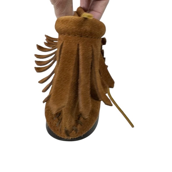 Minnetonka Classic Fringe Bootie 7 excellent condition - Picture 5 of 8